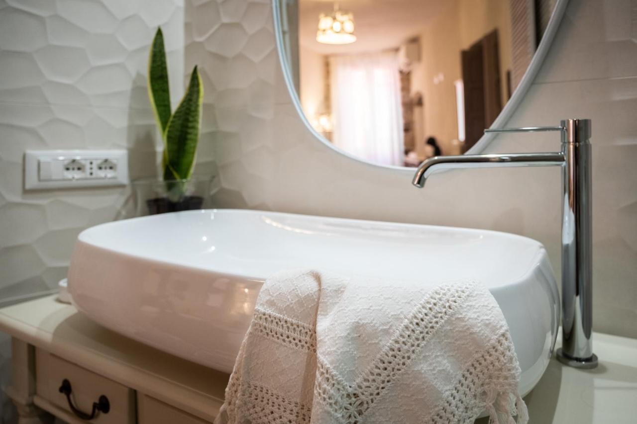 Dimora Sant'Ignazio Guest House Боса Экстерьер фото
