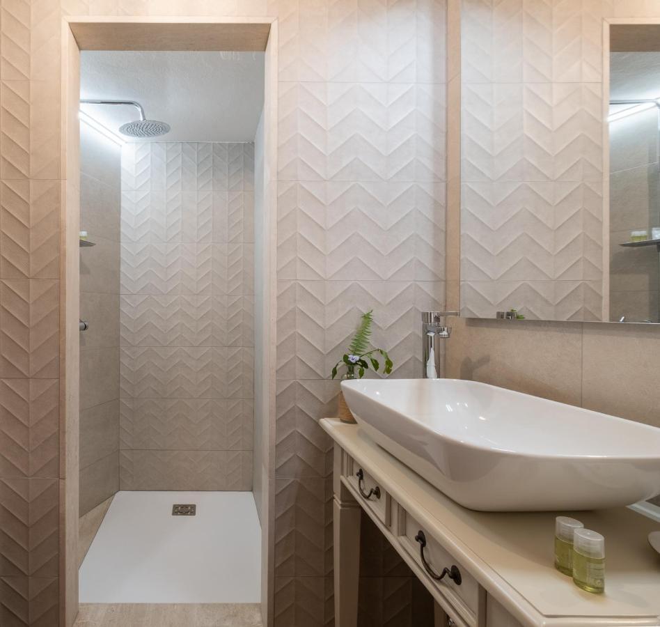 Dimora Sant'Ignazio Guest House Боса Экстерьер фото