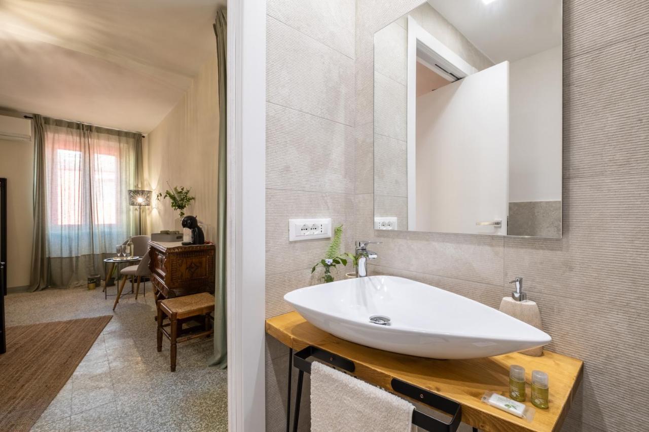 Dimora Sant'Ignazio Guest House Боса Экстерьер фото