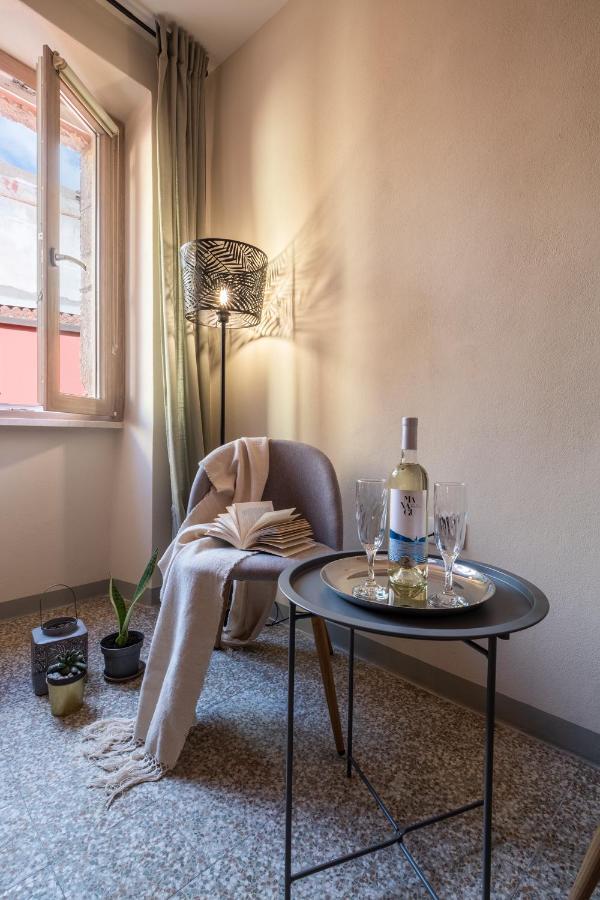 Dimora Sant'Ignazio Guest House Боса Экстерьер фото